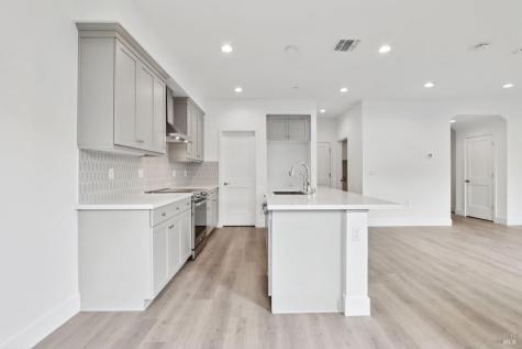 1556 Country Manor Drive Santa Rosa CA 95403