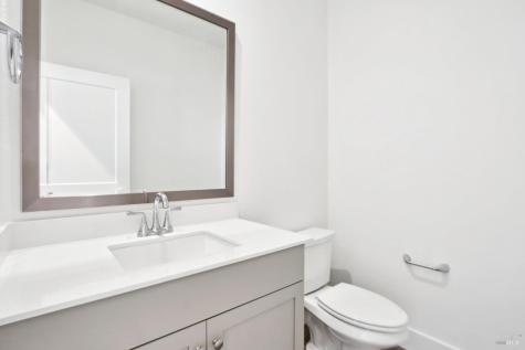 1556 Country Manor Drive Santa Rosa CA 95403
