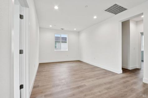 1556 Country Manor Drive Santa Rosa CA 95403