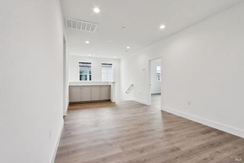 1556 Country Manor Drive Santa Rosa CA 95403