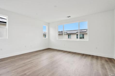 1556 Country Manor Drive Santa Rosa CA 95403
