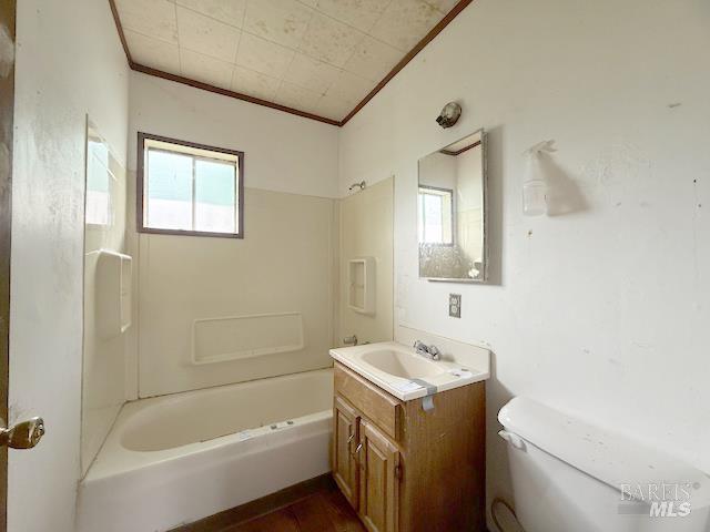 560 1st Street Lakeport CA 95453