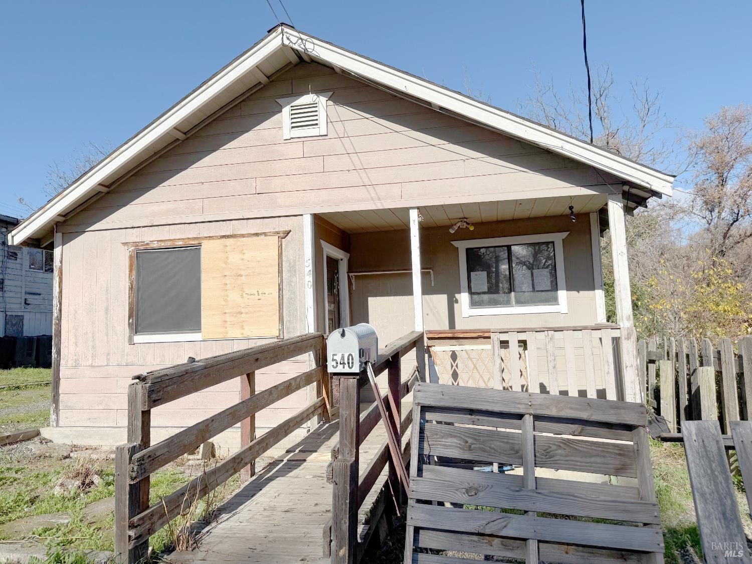 560 1st Street Lakeport CA 95453