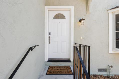 1724 Tampico Court Petaluma CA 94954