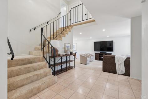 1724 Tampico Court Petaluma CA 94954