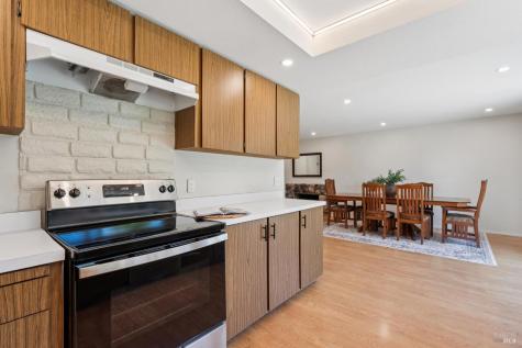 1724 Tampico Court Petaluma CA 94954