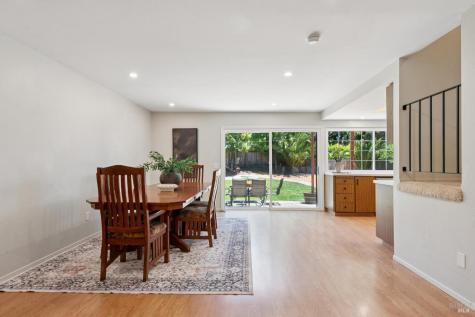 1724 Tampico Court Petaluma CA 94954