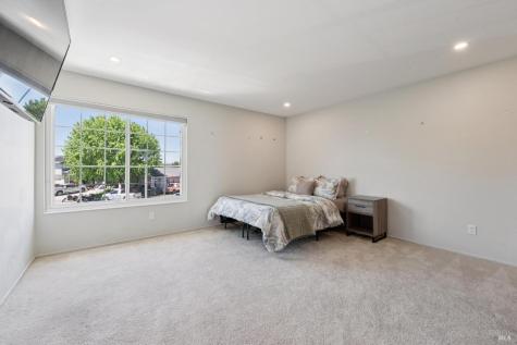 1724 Tampico Court Petaluma CA 94954