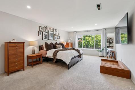 1724 Tampico Court Petaluma CA 94954
