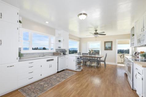 1365 Grandview Road Sebastopol CA 95472