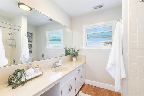 1365 Grandview Road Sebastopol CA 95472