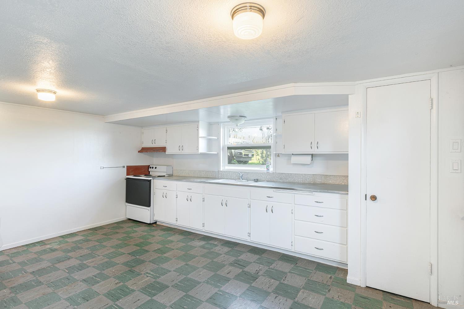 1365 Grandview Road Sebastopol CA 95472