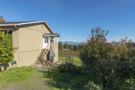 1365 Grandview Road Sebastopol CA 95472