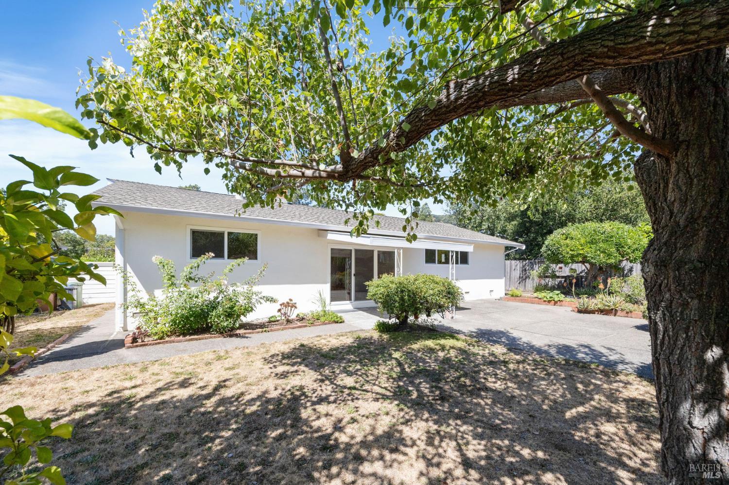 2510 Las Gallinas Avenue San Rafael CA 94903