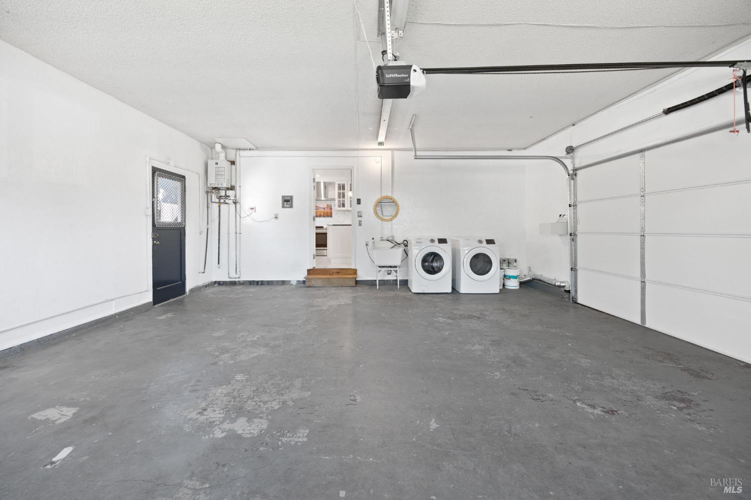 2510 Las Gallinas Avenue San Rafael CA 94903