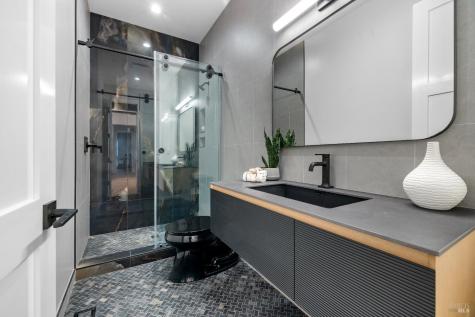 3839 Horizon View Way Santa Rosa CA 95404