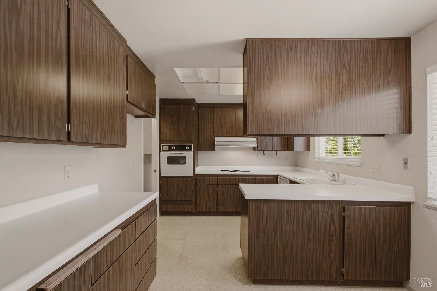 3565 Meadowbrook Drive Napa CA 94558