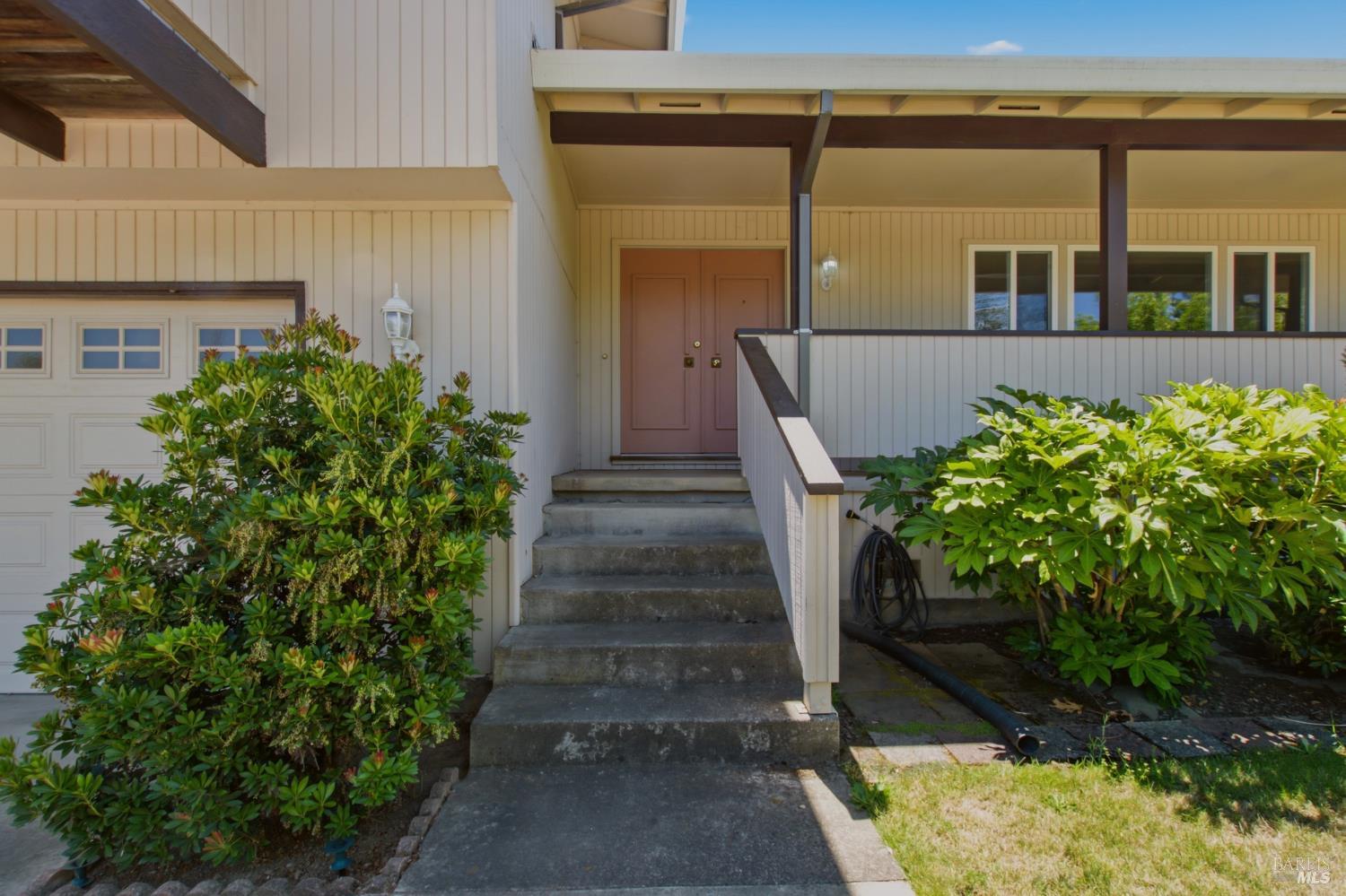 3565 Meadowbrook Drive Napa CA 94558