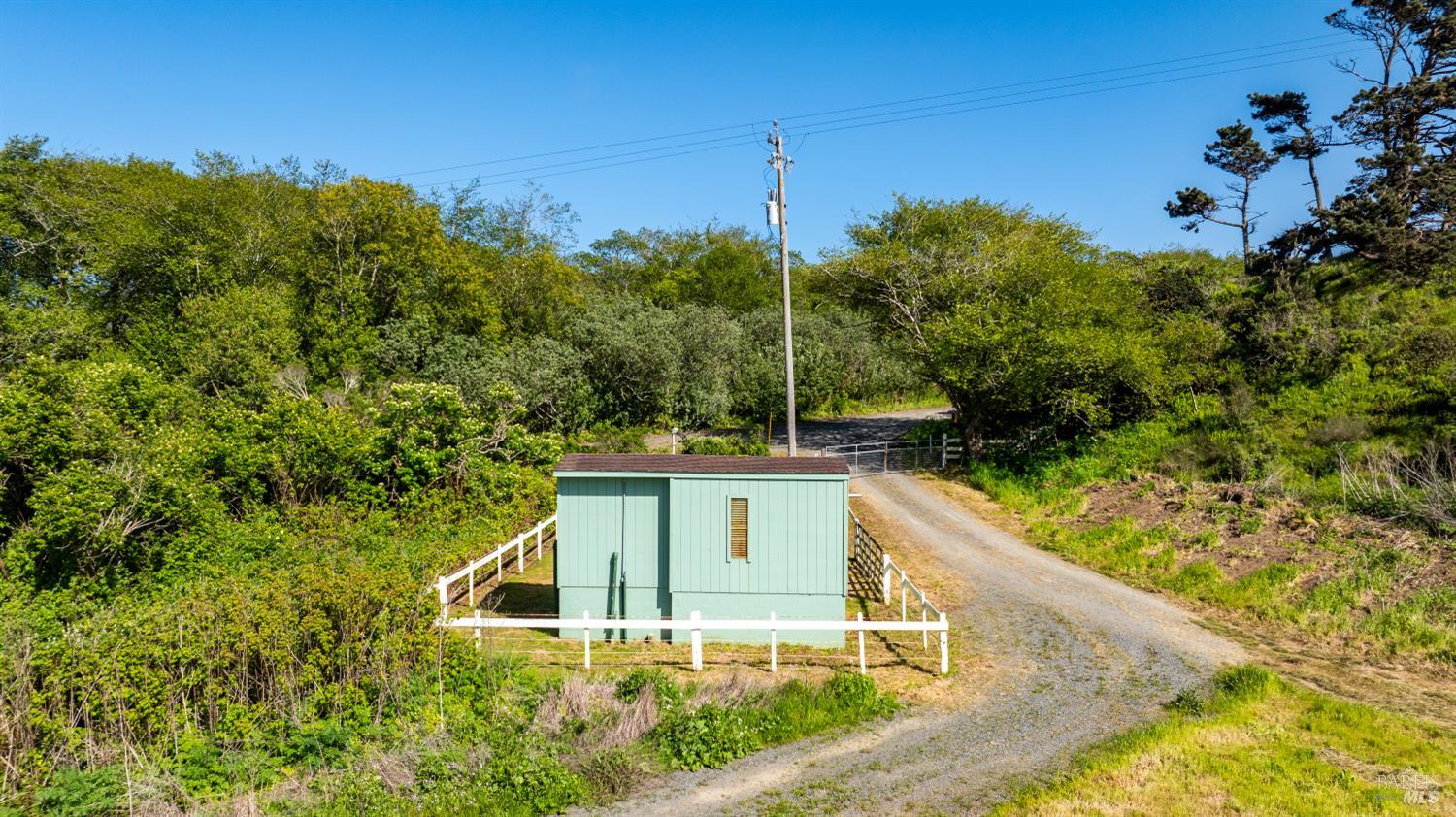 21601 S Highway 1 Highway Point Arena CA 95468