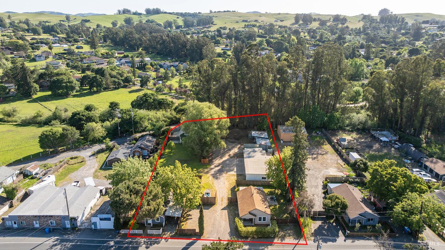 52 Eastman Lane Petaluma CA 94952