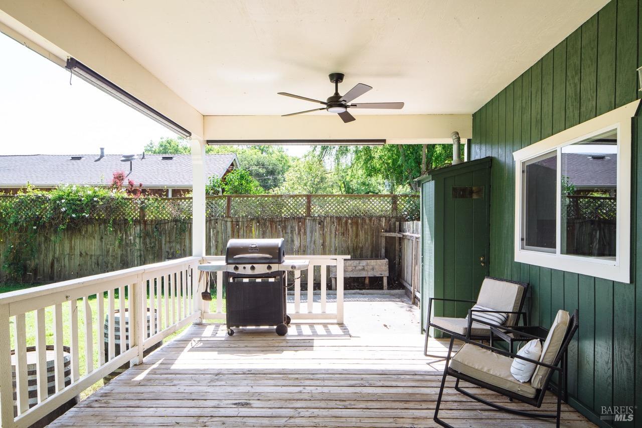 52 Eastman Lane Petaluma CA 94952