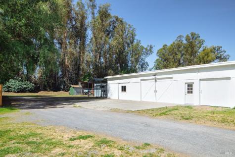 52 Eastman Lane Petaluma CA 94952