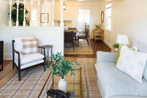 52 Eastman Lane Petaluma CA 94952