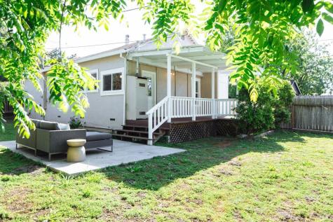 52 Eastman Lane Petaluma CA 94952