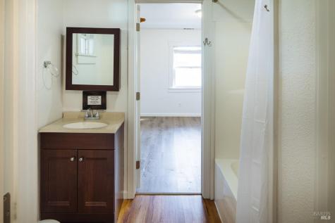52 Eastman Lane Petaluma CA 94952