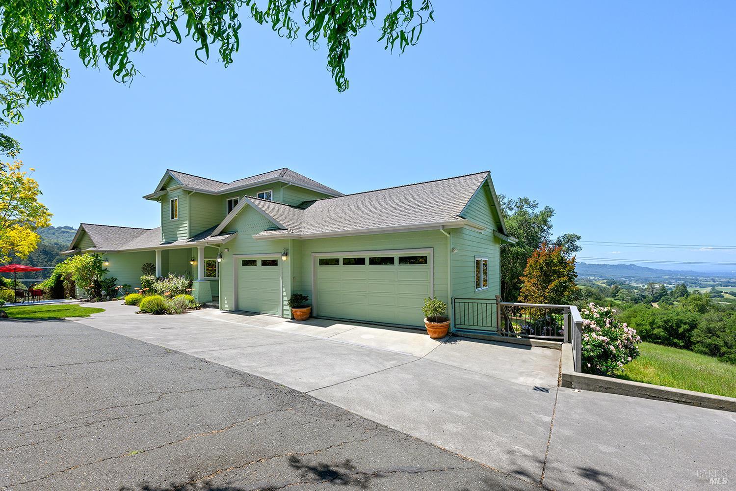 167-165 Mountain Meadow Lane Santa Rosa CA 95404