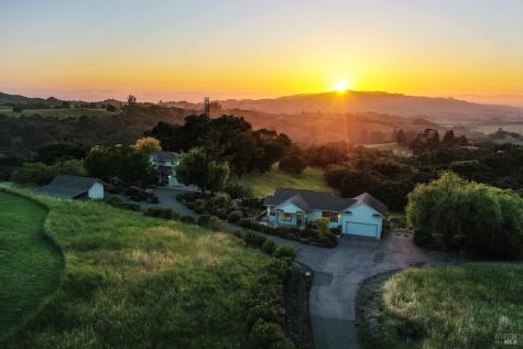 167-165 Mountain Meadow Lane Santa Rosa CA 95404