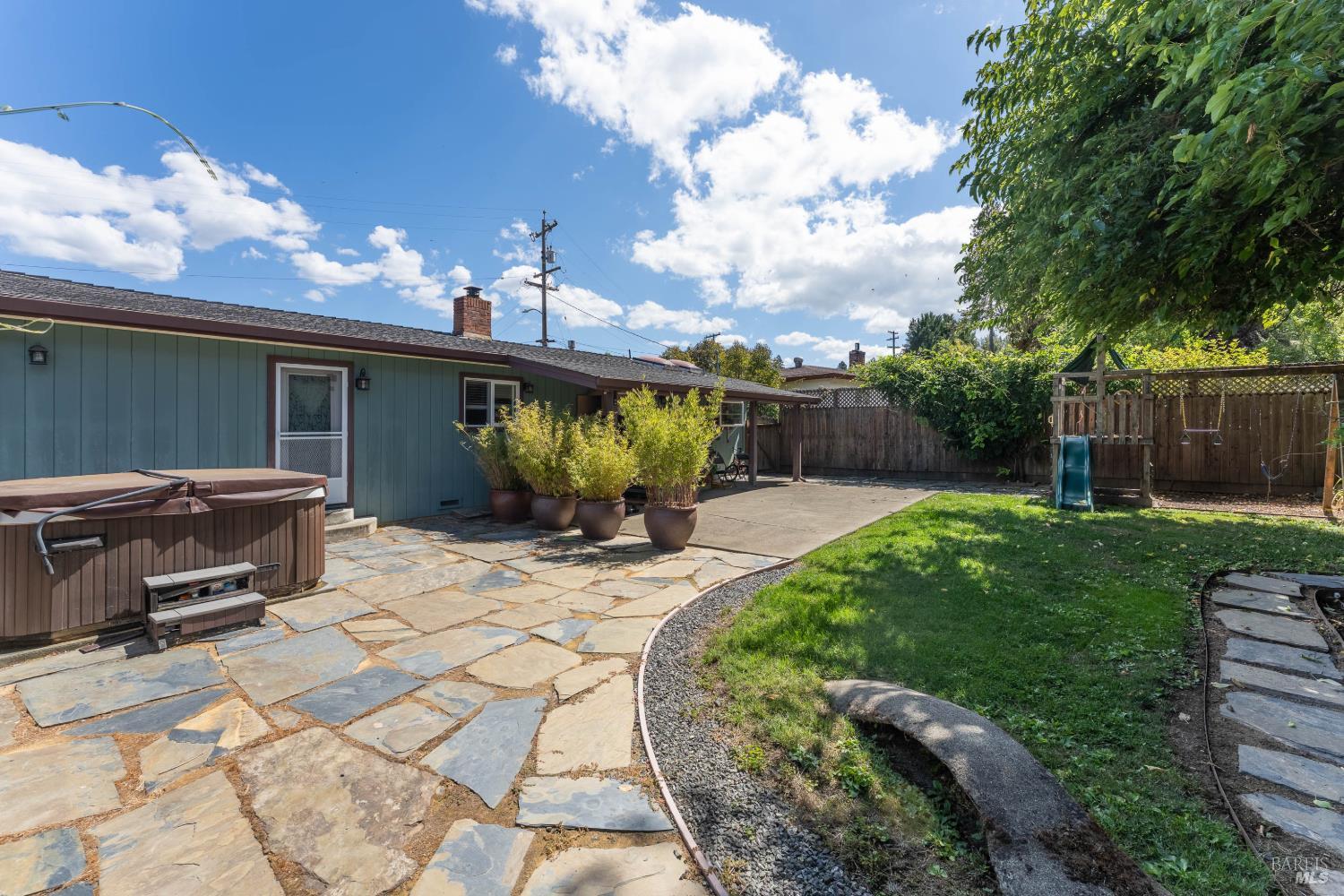 10 Brookside Drive Willits CA 95490