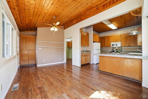 315 N Washington Street Cloverdale CA 95425