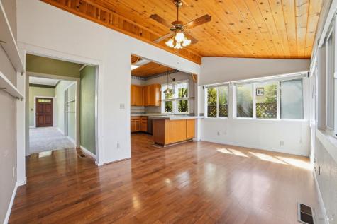 315 N Washington Street Cloverdale CA 95425