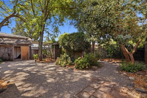 315 N Washington Street Cloverdale CA 95425