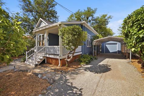 315 N Washington Street Cloverdale CA 95425