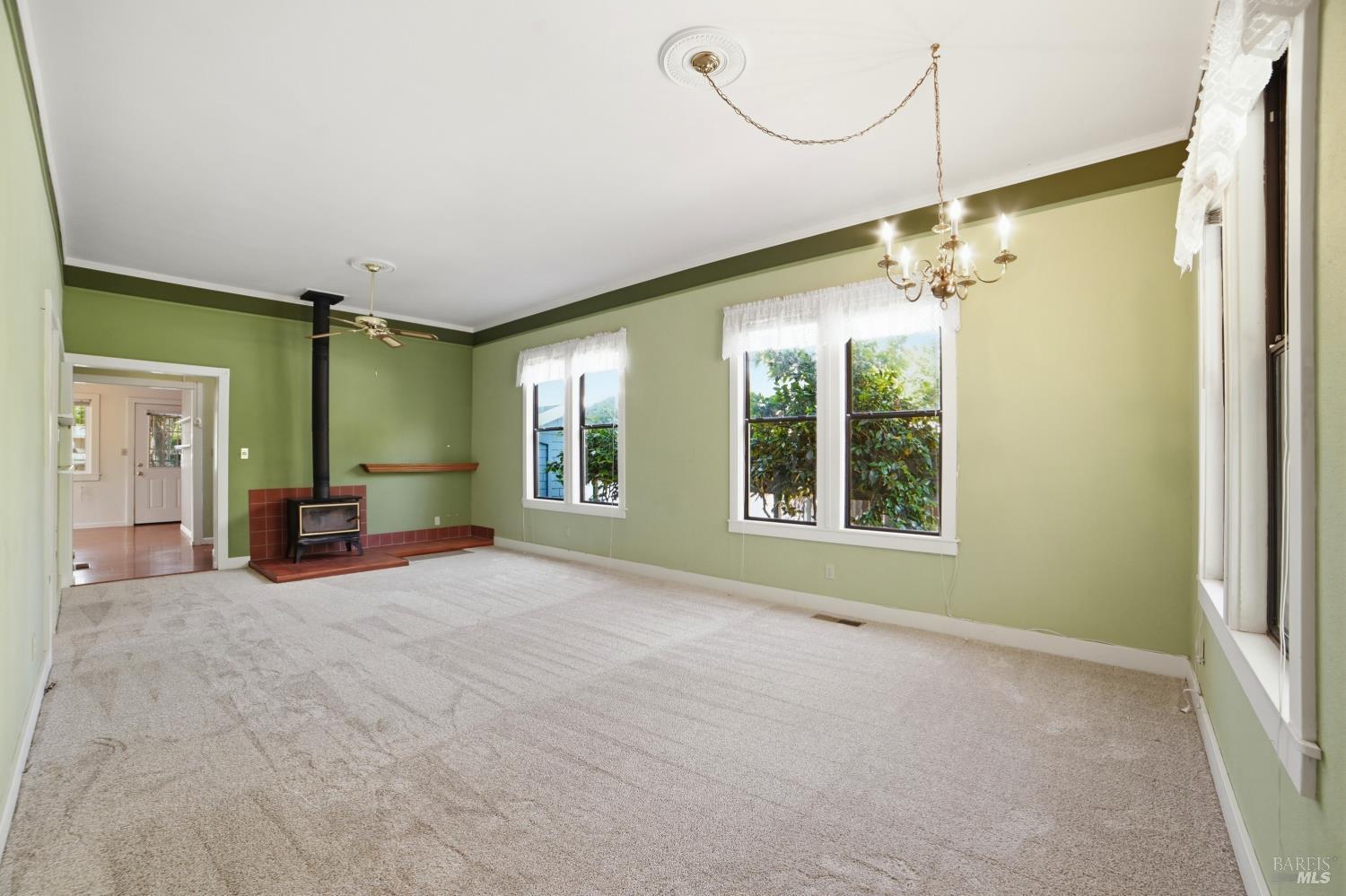 315 N Washington Street Cloverdale CA 95425