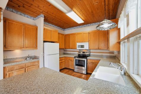 315 N Washington Street Cloverdale CA 95425