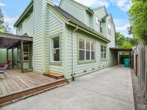 93 Bosworth Lane Geyserville CA 95441