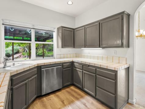 93 Bosworth Lane Geyserville CA 95441