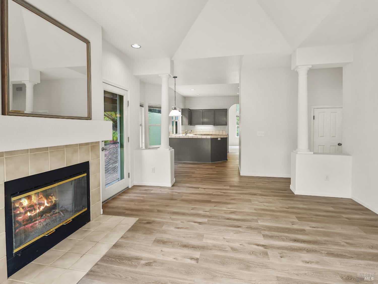 93 Bosworth Lane Geyserville CA 95441