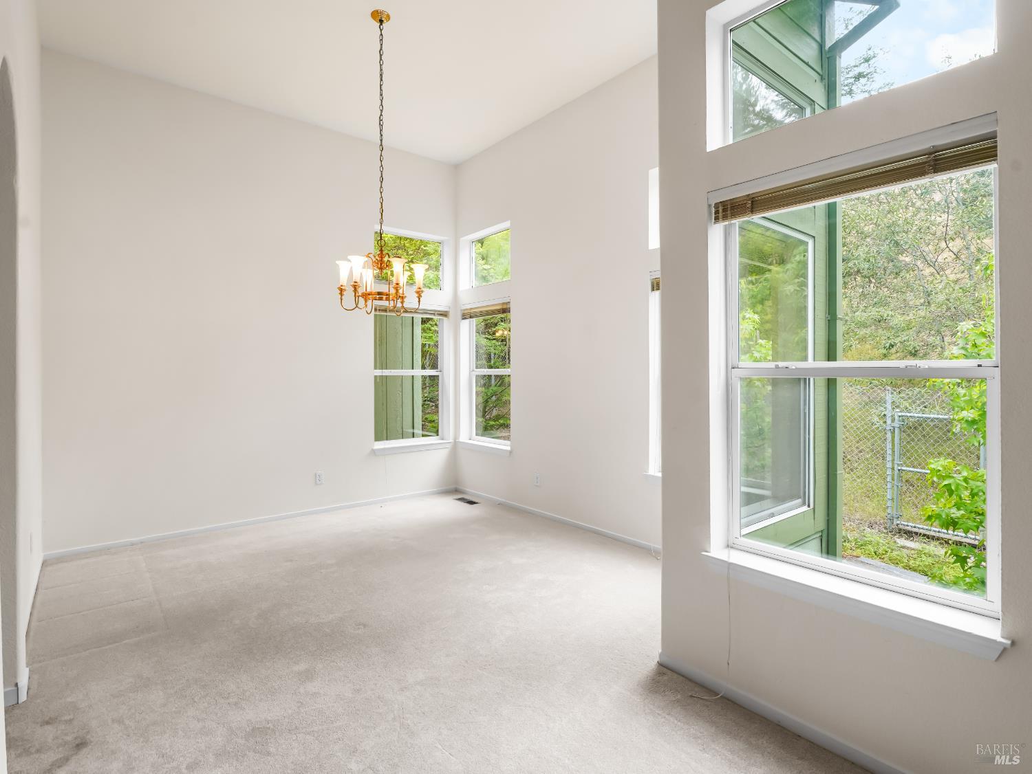 93 Bosworth Lane Geyserville CA 95441