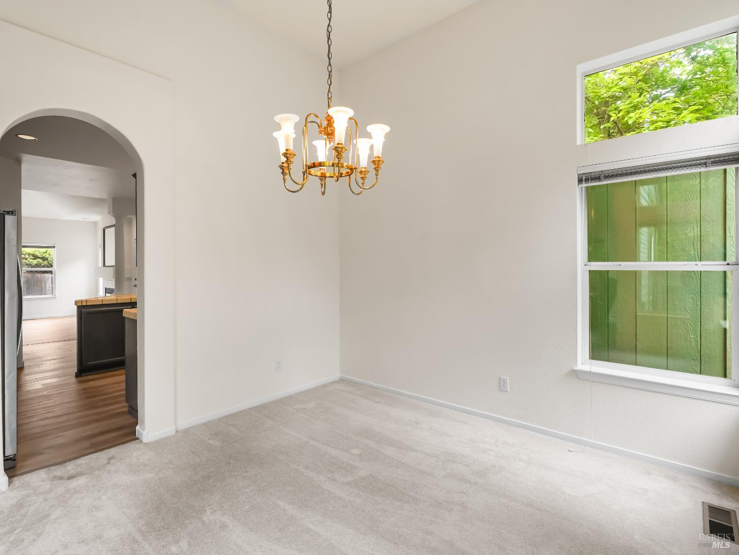 93 Bosworth Lane Geyserville CA 95441