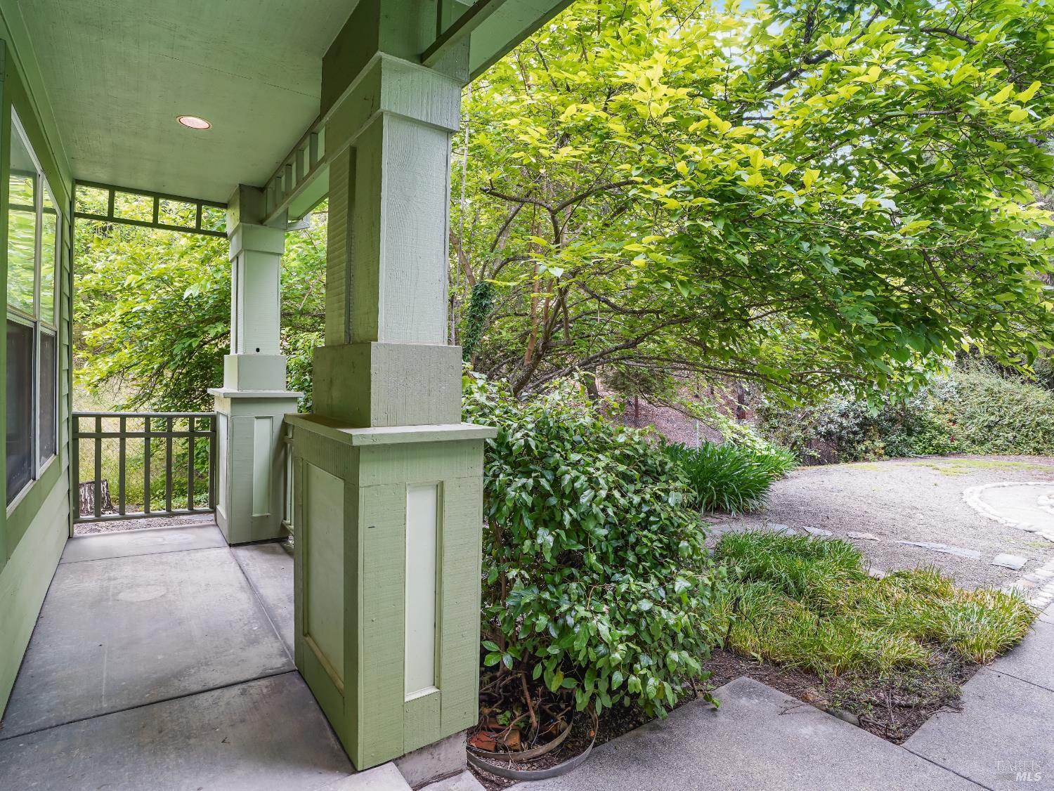 93 Bosworth Lane Geyserville CA 95441
