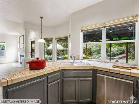 93 Bosworth Lane Geyserville CA 95441