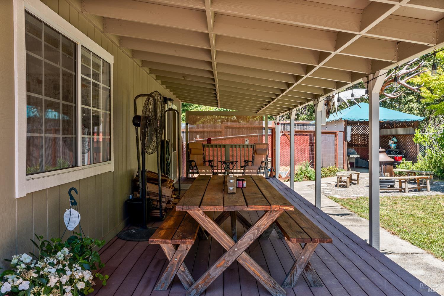 1121 Maize Court Willits CA 95490