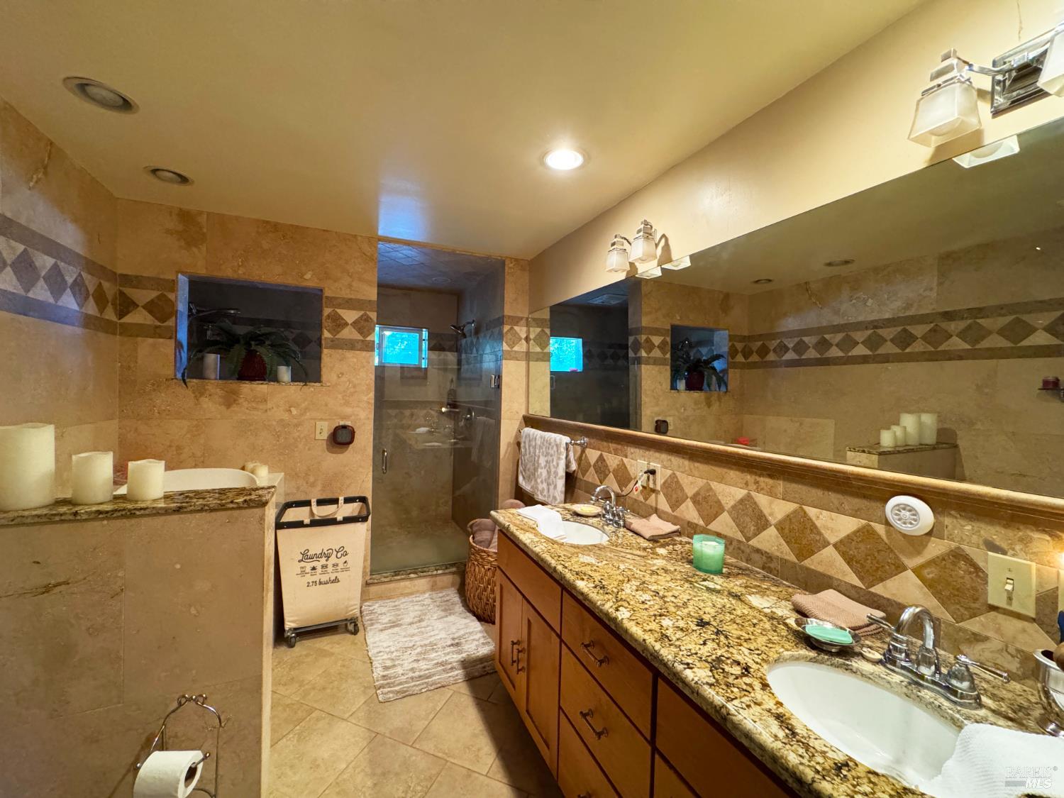 8411 Hwy 175 Highway Hopland CA 95449
