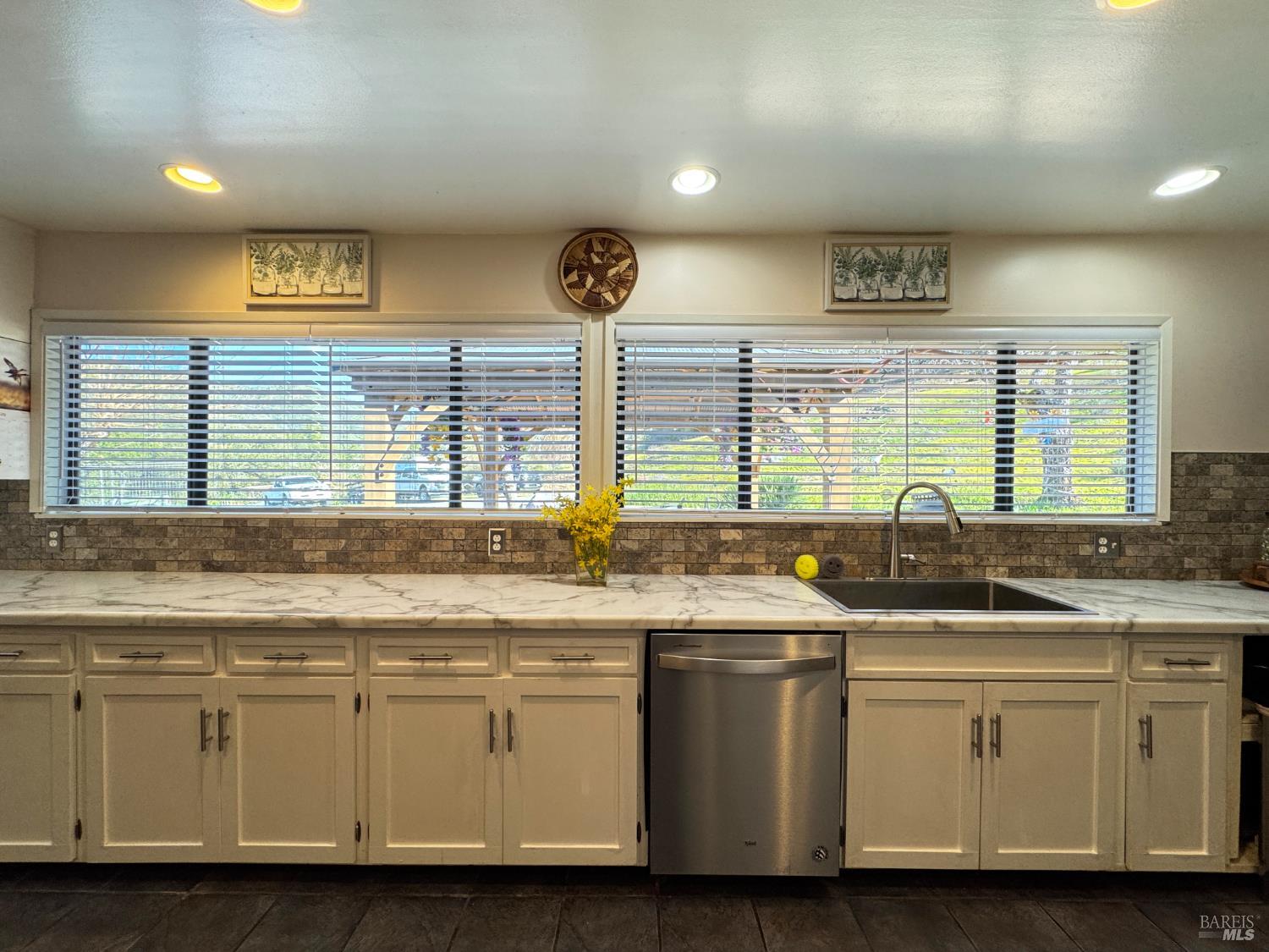 8411 Hwy 175 Highway Hopland CA 95449