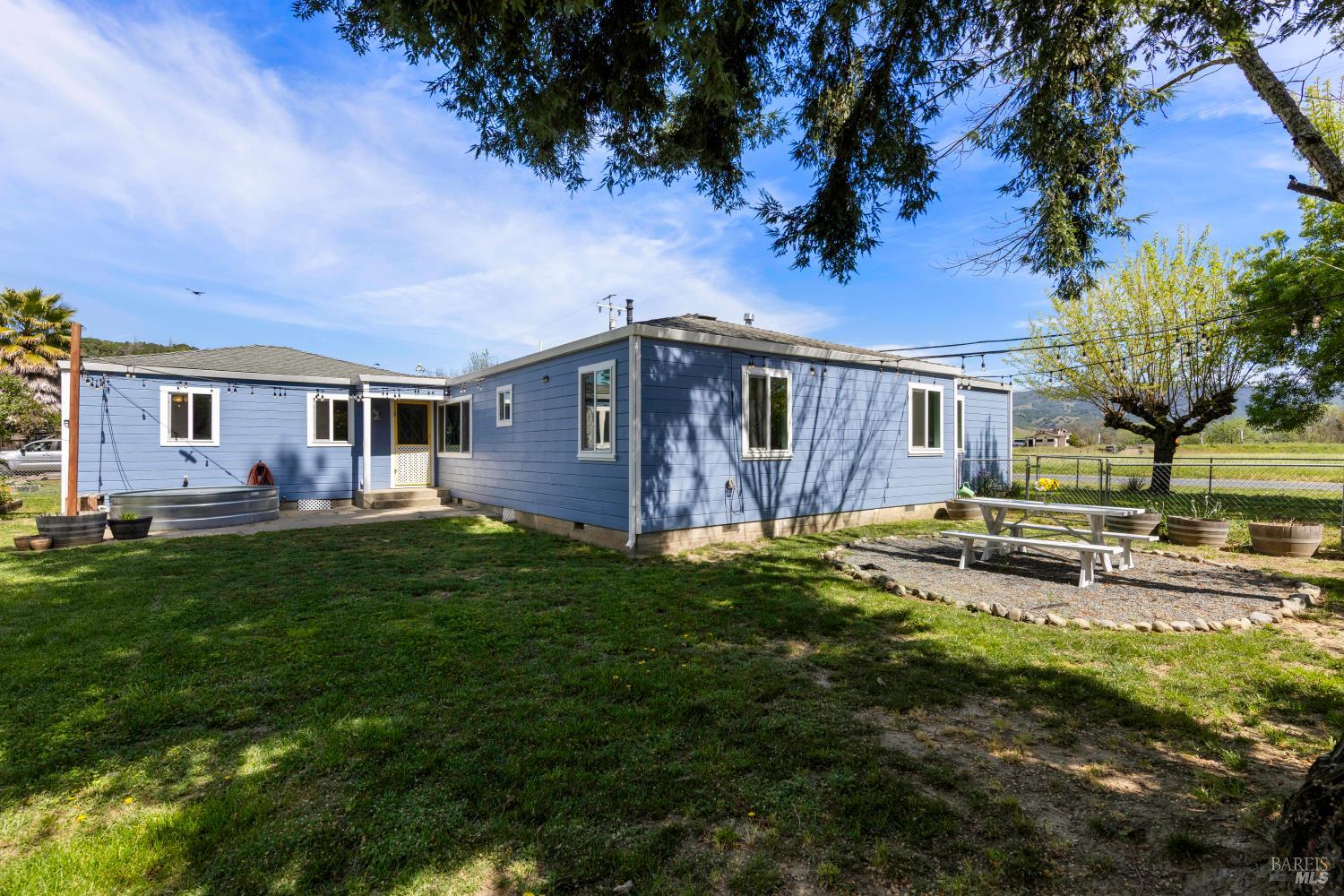 13780 Mountain House Road Hopland CA 95449