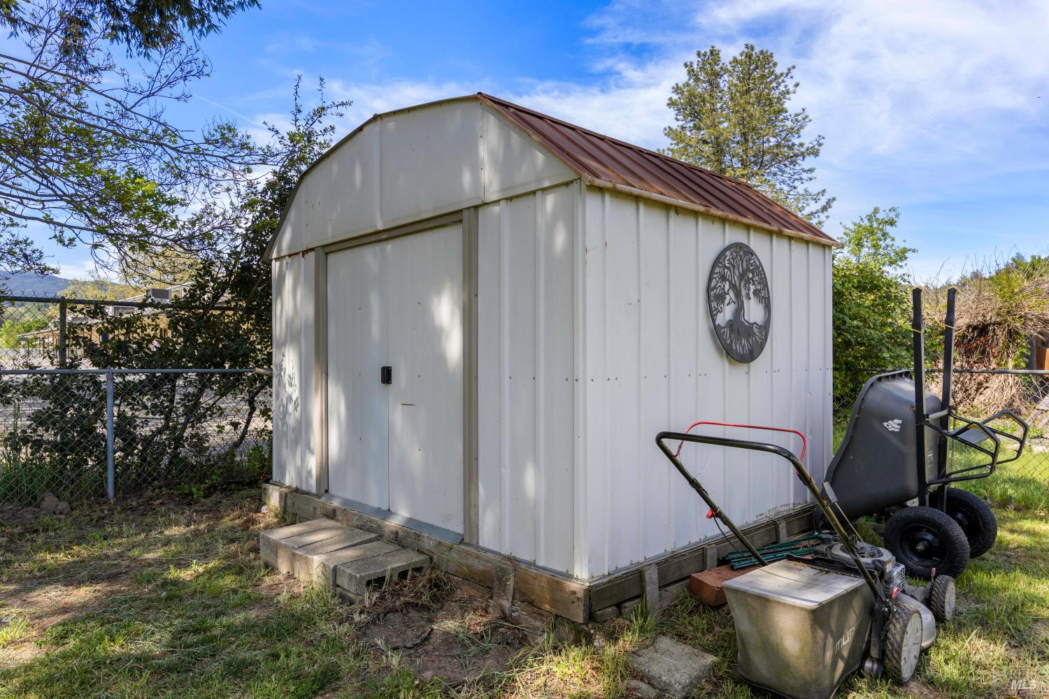 13780 Mountain House Road Hopland CA 95449